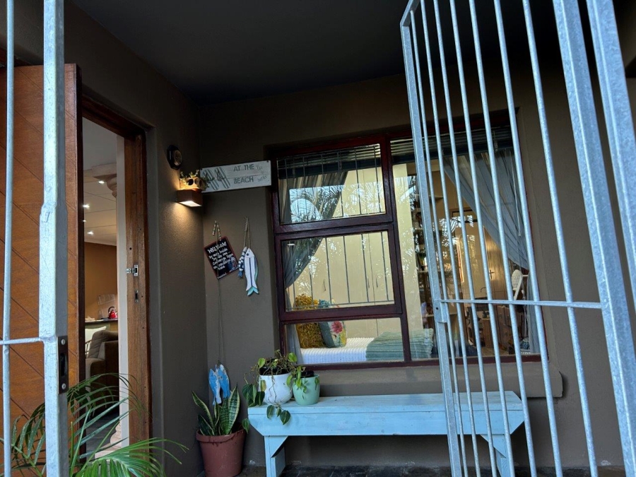 4 Bedroom Property for Sale in Noorsekloof Eastern Cape